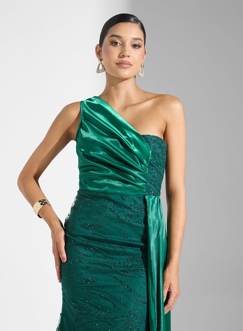 namshi-x-one-shoulder-shimmer-dress-with-trail-3 Namshi x One Shoulder Shimmer Dress With Trail 3